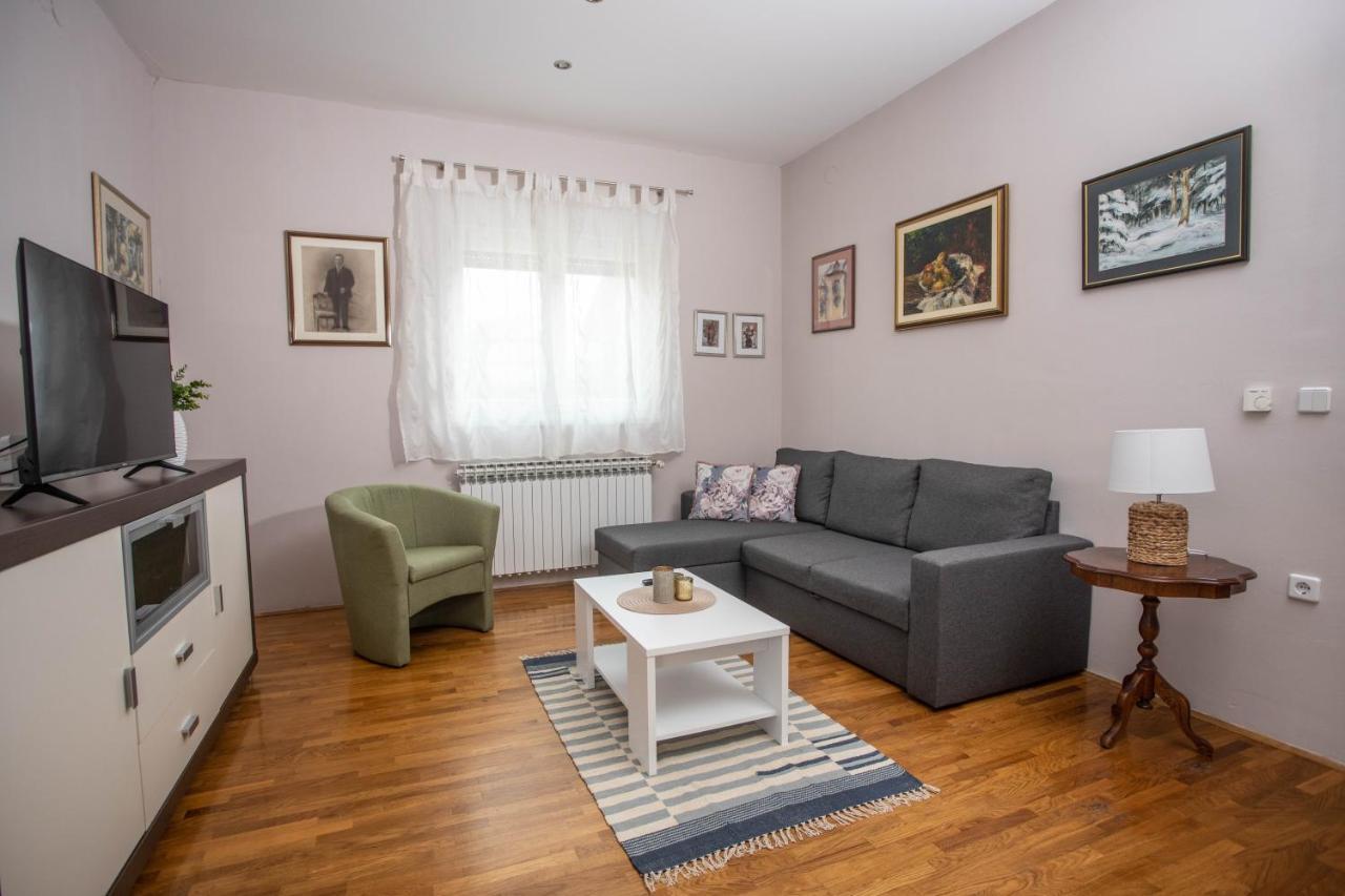 Apartman Gundulic Vinkovci Dış mekan fotoğraf