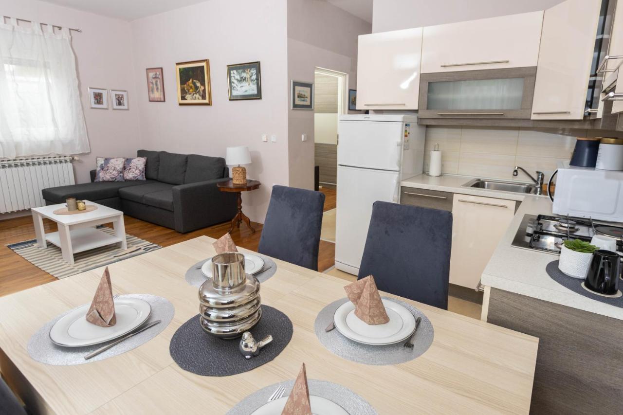 Apartman Gundulic Vinkovci Dış mekan fotoğraf