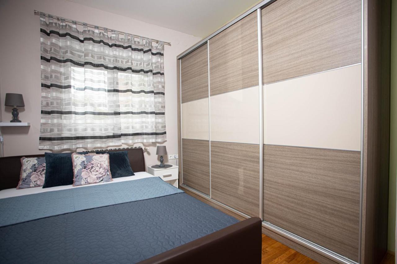 Apartman Gundulic Vinkovci Dış mekan fotoğraf